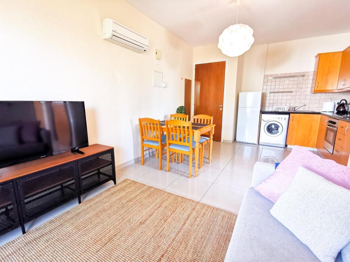 Sunny Pool Apartment Voroklini Exterior foto
